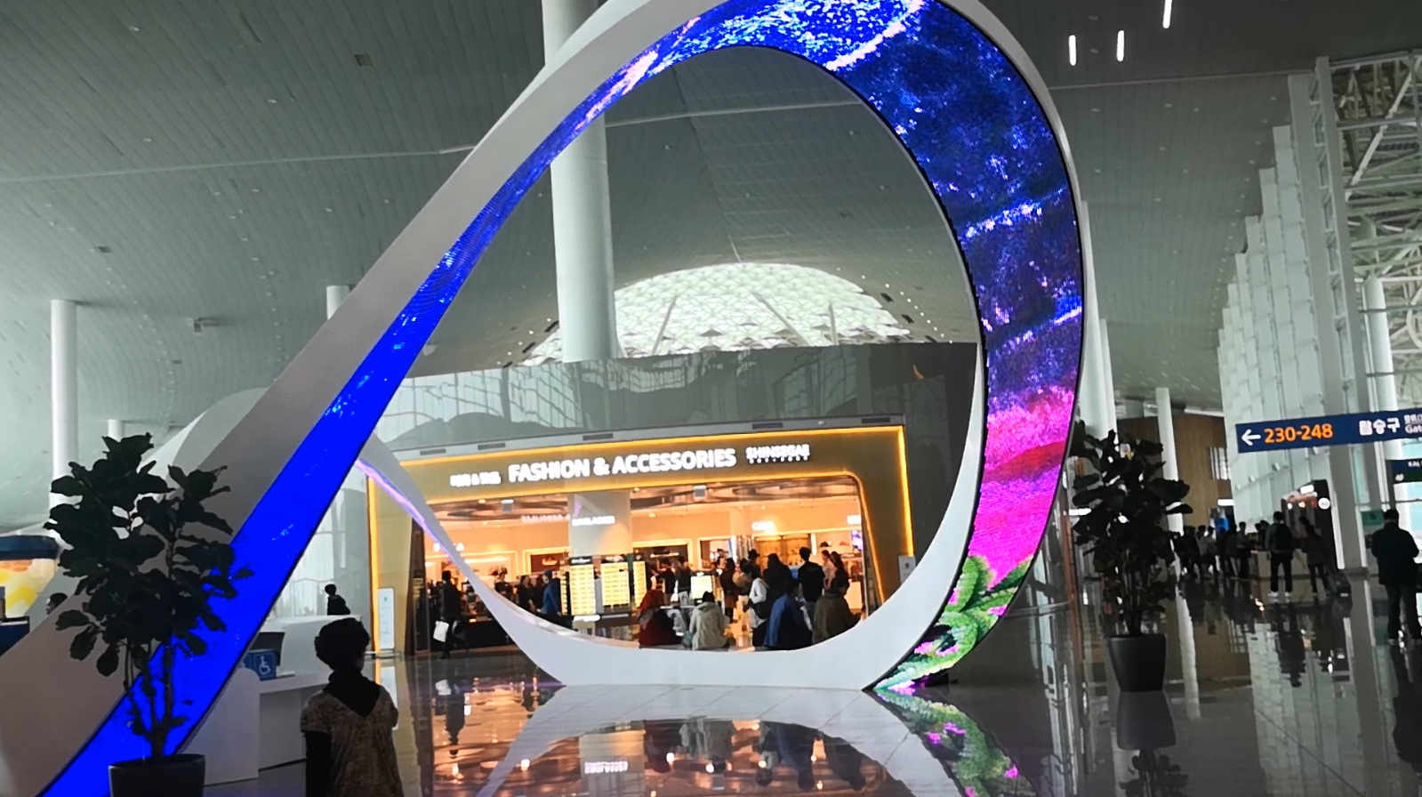 Flexible LED Display in Qatar