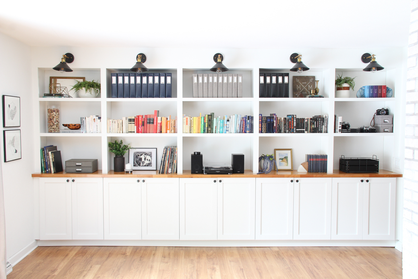 Built-In Shelves in Qatar