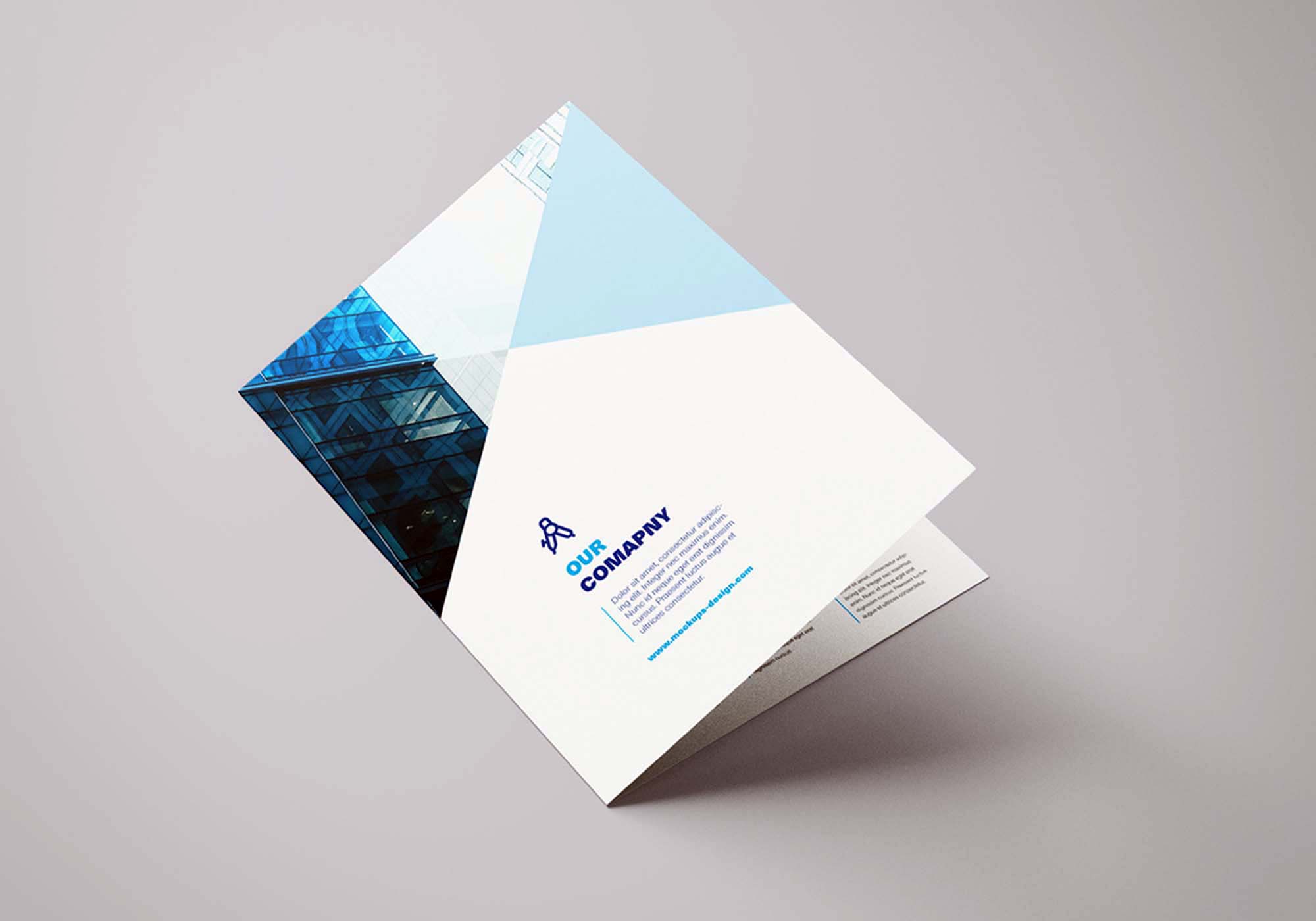 Brochure Bi- Fold in Qatar